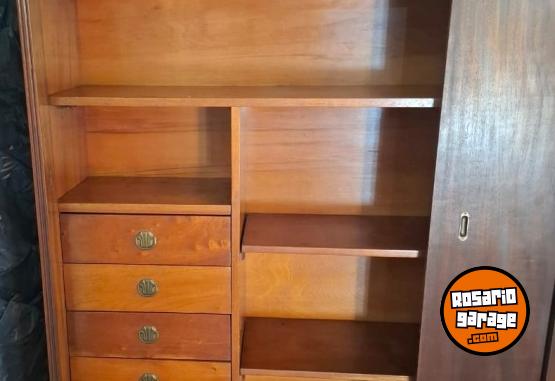 Hogar - ROPERO GRANDE. IMPECABLE. - En Venta