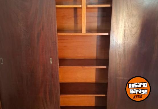 Hogar - ROPERO GRANDE. IMPECABLE. - En Venta