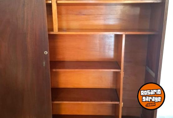 Hogar - ROPERO GRANDE. IMPECABLE. - En Venta