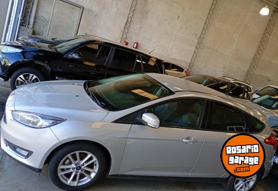 Autos - Ford Focus 2016 Nafta 121000Km - En Venta
