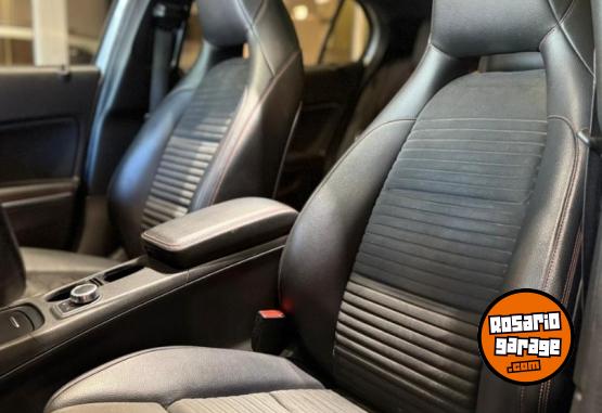 Autos - Mercedes Benz GLA250 AMG 2017 Nafta 185000Km - En Venta