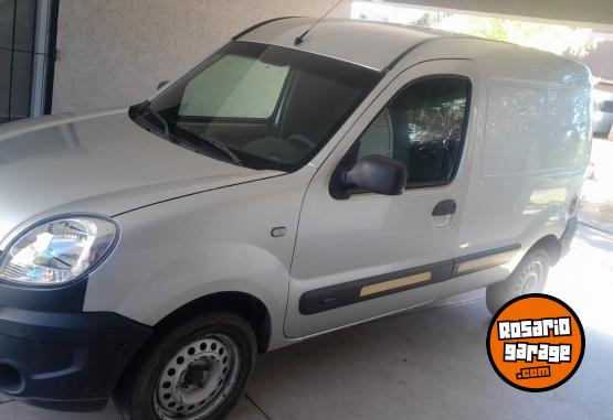 Utilitarios - Renault Kangoo 2014 Nafta 240000Km - En Venta