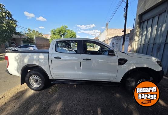 Camionetas - Ford Ranger 2015 Diesel 200000Km - En Venta