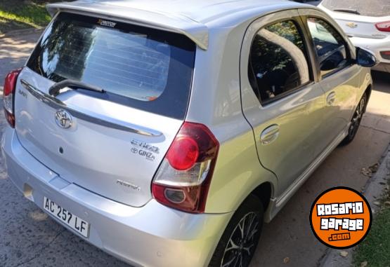 Autos - Toyota ETIOS 2018 Nafta 101000Km - En Venta