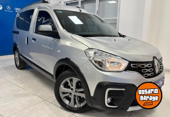 Utilitarios - Renault KANGOO STEPWAY 2023 GNC 86000Km - En Venta