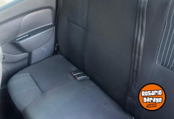 Autos - Renault Sandero 2017 Nafta 167000Km - En Venta