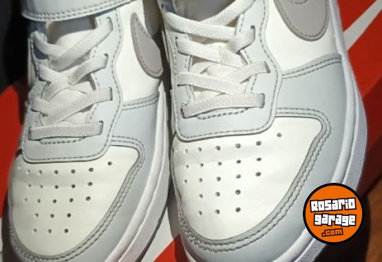 Indumentaria - Vendo Zapatillas - En Venta