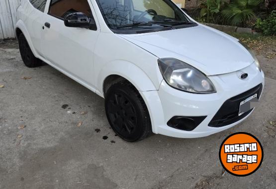 Autos - Ford Ka 2014 GNC 180000Km - En Venta