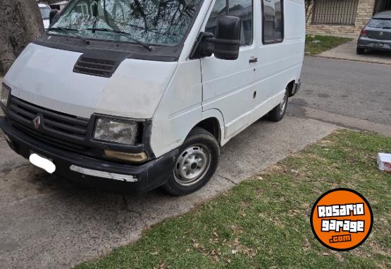 Utilitarios - Renault Trafic 1997 GNC 200000Km - En Venta