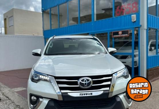 Camionetas - Toyota SW4 Tdi SRX siete asiento 2017 Diesel - En Venta