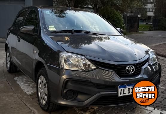 Autos - Nissan MARCH 2021 Nafta 80000Km - En Venta