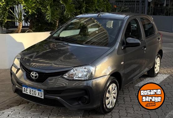 Autos - Nissan MARCH 2021 Nafta 80000Km - En Venta