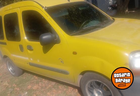 Utilitarios - Renault Kangoo 1999 Nafta 350000Km - En Venta