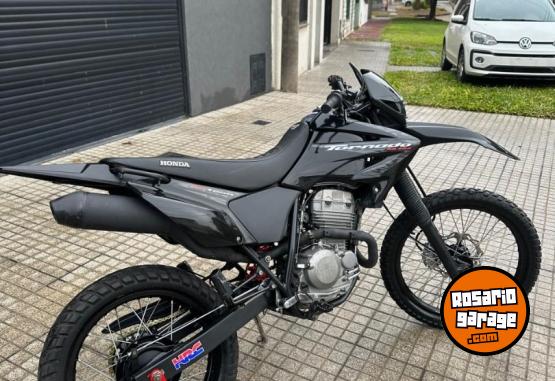 Motos - Honda Tornado 2011 Nafta 31000Km - En Venta