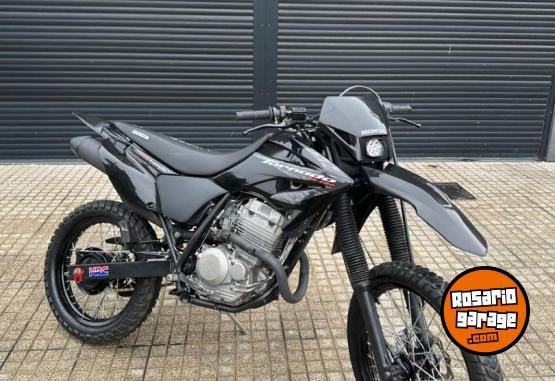 Motos - Honda Tornado 2011 Nafta 31000Km - En Venta
