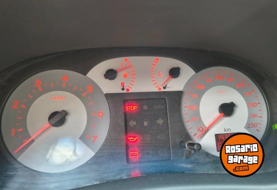Autos - Renault Clio BIC EXPRESSION 1.6 2007 Nafta 143000Km - En Venta