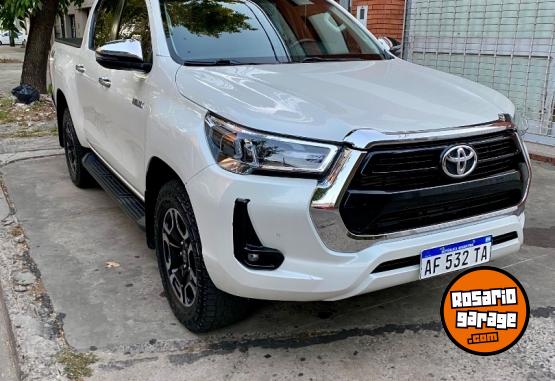 Camionetas - Toyota Hilux srv 2022 Diesel 78000Km - En Venta