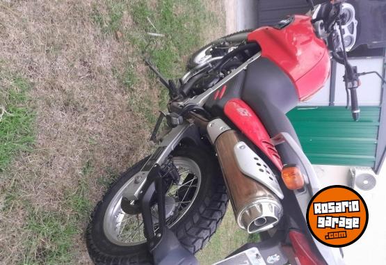 Motos - Bmw GS650 Monocilíndrica. 2010 Nafta 39800Km - En Venta