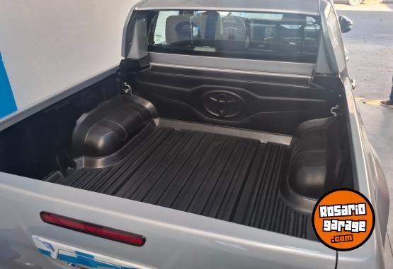 Camionetas - Toyota Hilux SRX 4X4 2026 Diesel 0Km - En Venta