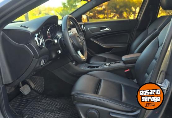 Autos - Mercedes Benz GLA 200 URBAN 1.6 2018 Nafta 155000Km - En Venta