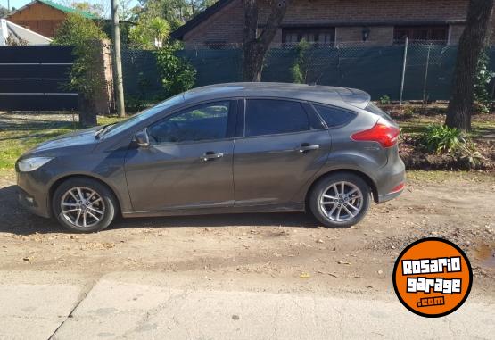 Autos - Ford Focus 2017 Nafta 140000Km - En Venta