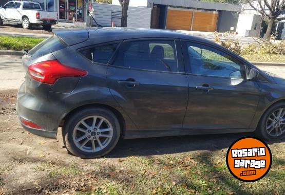 Autos - Ford Focus 2017 Nafta 140000Km - En Venta