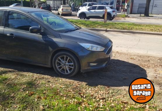 Autos - Ford Focus 2017 Nafta 140000Km - En Venta