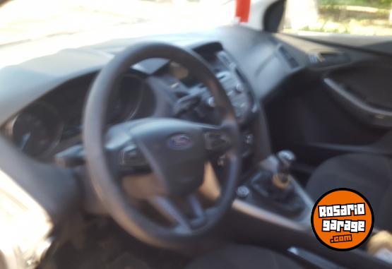 Autos - Ford Focus 2017 Nafta 140000Km - En Venta
