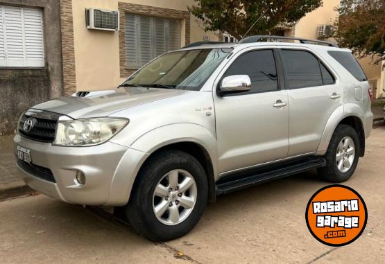 Camionetas - Toyota Hilux sw4 2009 Diesel 325000Km - En Venta