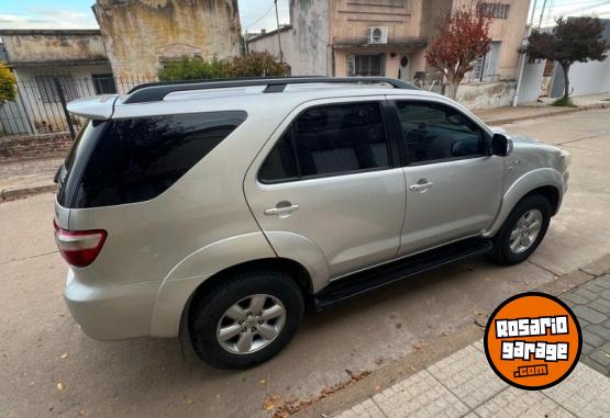 Camionetas - Toyota Hilux sw4 2009 Diesel 325000Km - En Venta