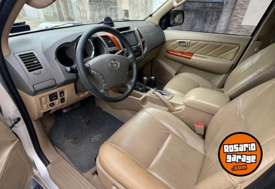 Camionetas - Toyota Hilux sw4 2009 Diesel 325000Km - En Venta
