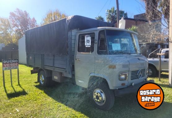 Camiones y Grúas - Mercedes benz 608 - En Venta