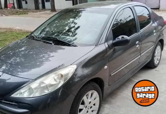 Autos - Peugeot 207 compat 2012 Nafta 156000Km - En Venta