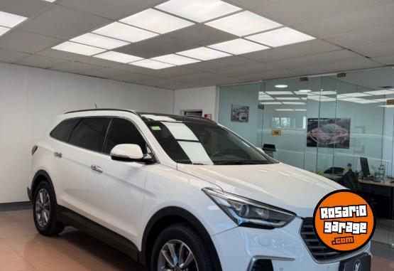 Autos - Hyundai Grand Santa Fe 2016 Diesel 118000Km - En Venta