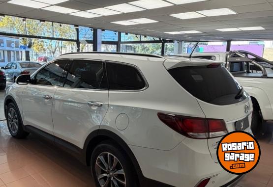 Autos - Hyundai Grand Santa Fe 2016 Diesel 118000Km - En Venta