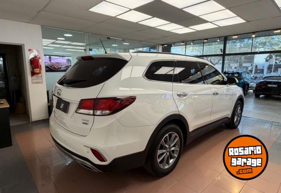 Autos - Hyundai Grand Santa Fe 2016 Diesel 118000Km - En Venta