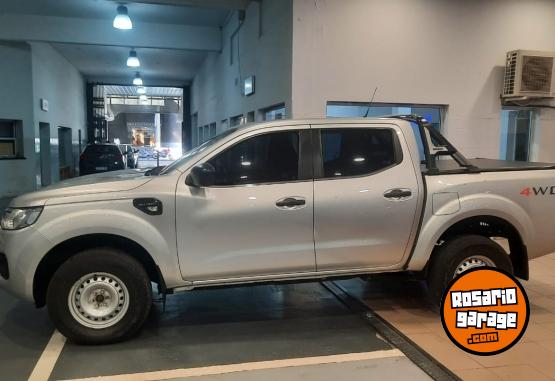 Camionetas - Renault ALASKAN EMOTION 4X4 MT 2022 Diesel 40000Km - En Venta