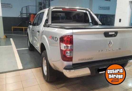 Camionetas - Renault ALASKAN EMOTION 4X4 MT 2022 Diesel 40000Km - En Venta