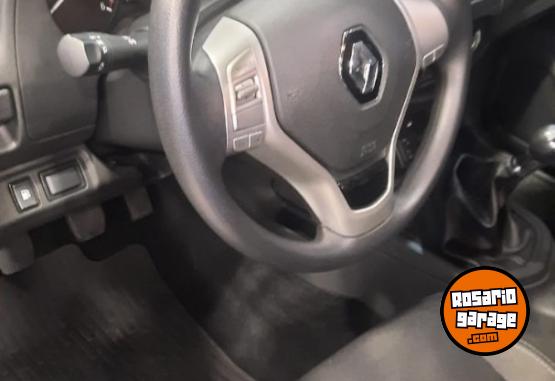 Camionetas - Renault ALASKAN EMOTION 4X4 MT 2022 Diesel 40000Km - En Venta