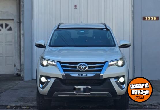 Camionetas - Toyota SW4 SRX 2016 Diesel - En Venta