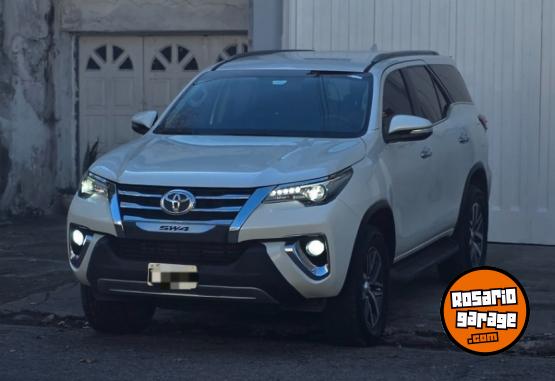 Camionetas - Toyota SW4 SRX 2016 Diesel - En Venta