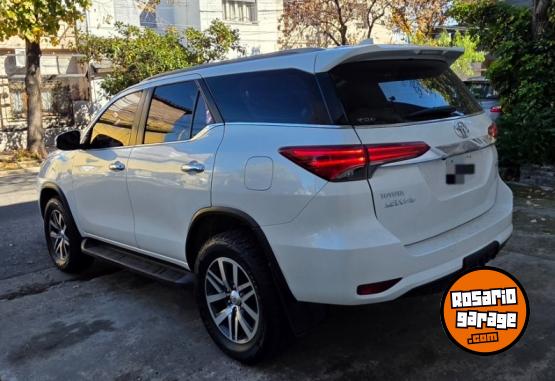 Camionetas - Toyota SW4 SRX 2016 Diesel - En Venta