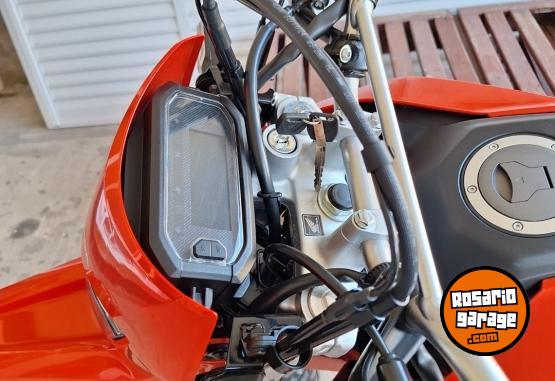 Motos - Honda Tornado 300 2025 Nafta 1600Km - En Venta