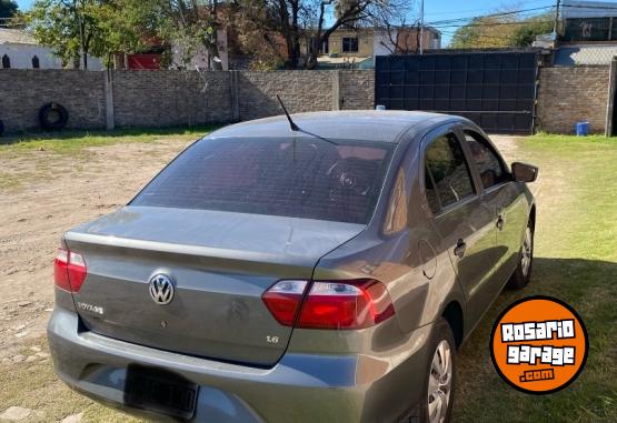Autos - Volkswagen Voyage 2013 Nafta 140000Km - En Venta
