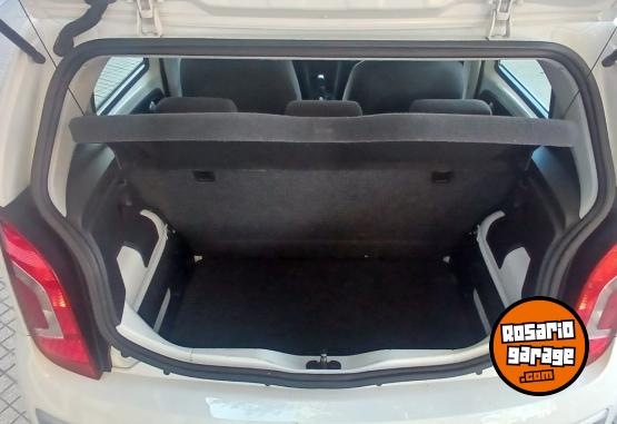 Autos - Volkswagen Up Cross 2017 Nafta 120000Km - En Venta