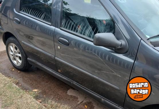 Autos - Fiat Palio 2004 GNC 300000Km - En Venta