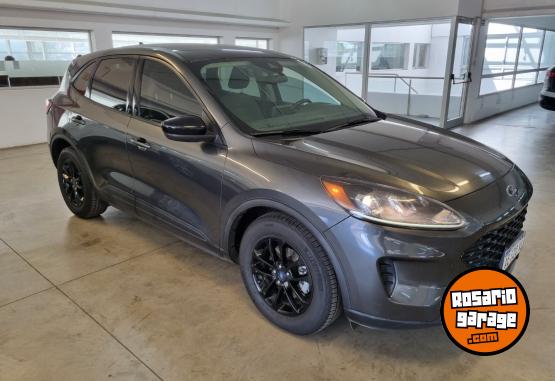 Camionetas - Ford Kuga SE Híbrida 2020 Electrico / Hibrido 139000Km - En Venta