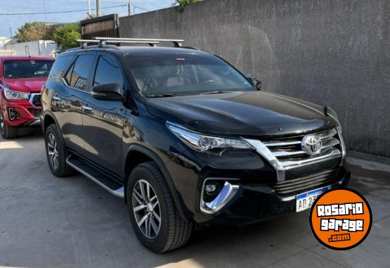 Camionetas - Toyota SW4 SRX 2018 Diesel 97000Km - En Venta