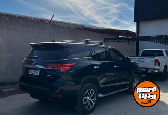 Camionetas - Toyota SW4 SRX 2018 Diesel 97000Km - En Venta