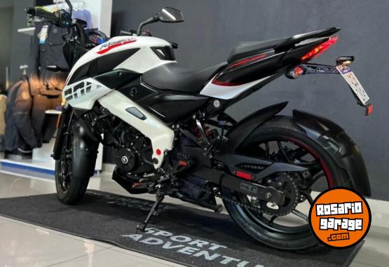 Motos - Bajaj ROWSER NS 200 2023 Nafta 12800Km - En Venta
